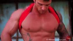 musclepuppysplaypen:  Gymspiration of the Day Gary Taylor 