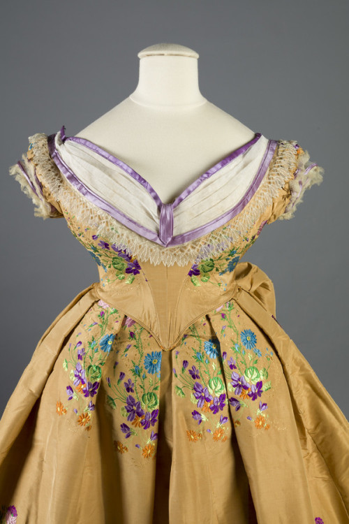 Evening dress, 1868From the Maryland Center for History and Culture