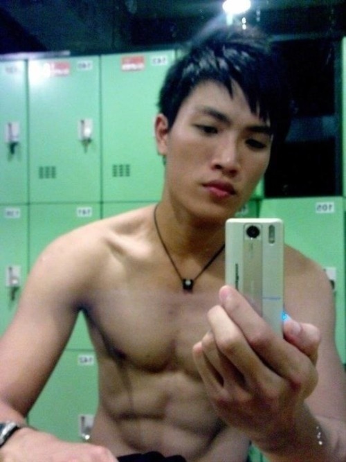 mantop10691:  大長屌體育系直男大學生