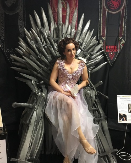 Queen Evelyn presiding#dconcostumes #gameofthrones #thefall #cosplay #ironthrone #ardawigs #anachron