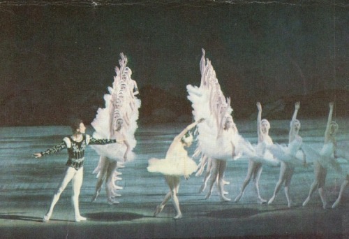 lasylphidedubolchoi: Galina Mezentseva, Evgeniy Neff and other Kirov dancers in Swan Lake