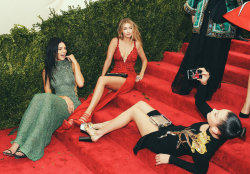thephashionkilla:  Candids from the Met Ball