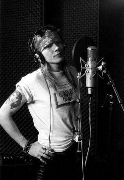 mymindlostme:  Axl Rose / Guns ‘n Roses