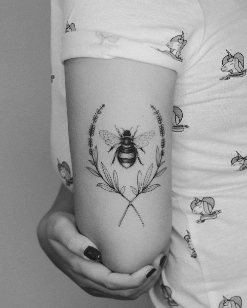 ig: xavtattoo bee;blackw;bw;flower;lavender;leaf