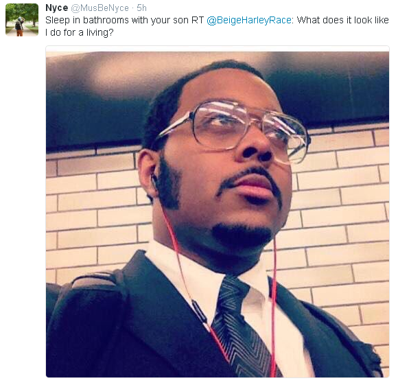 sosaysdeb:  56blogsstillcrazy:  LMAOOOOOO twitter is a incredible place   The accuracy!