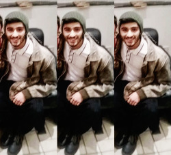jksbrekkie:  Zayn at the tattoo parlor today 