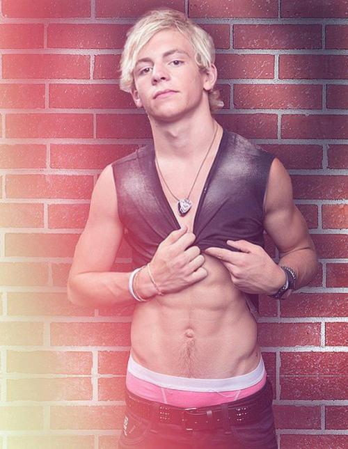 alekzmx:  todosobredamian:  Ross Lynch  Disney´s Ross Lynch 