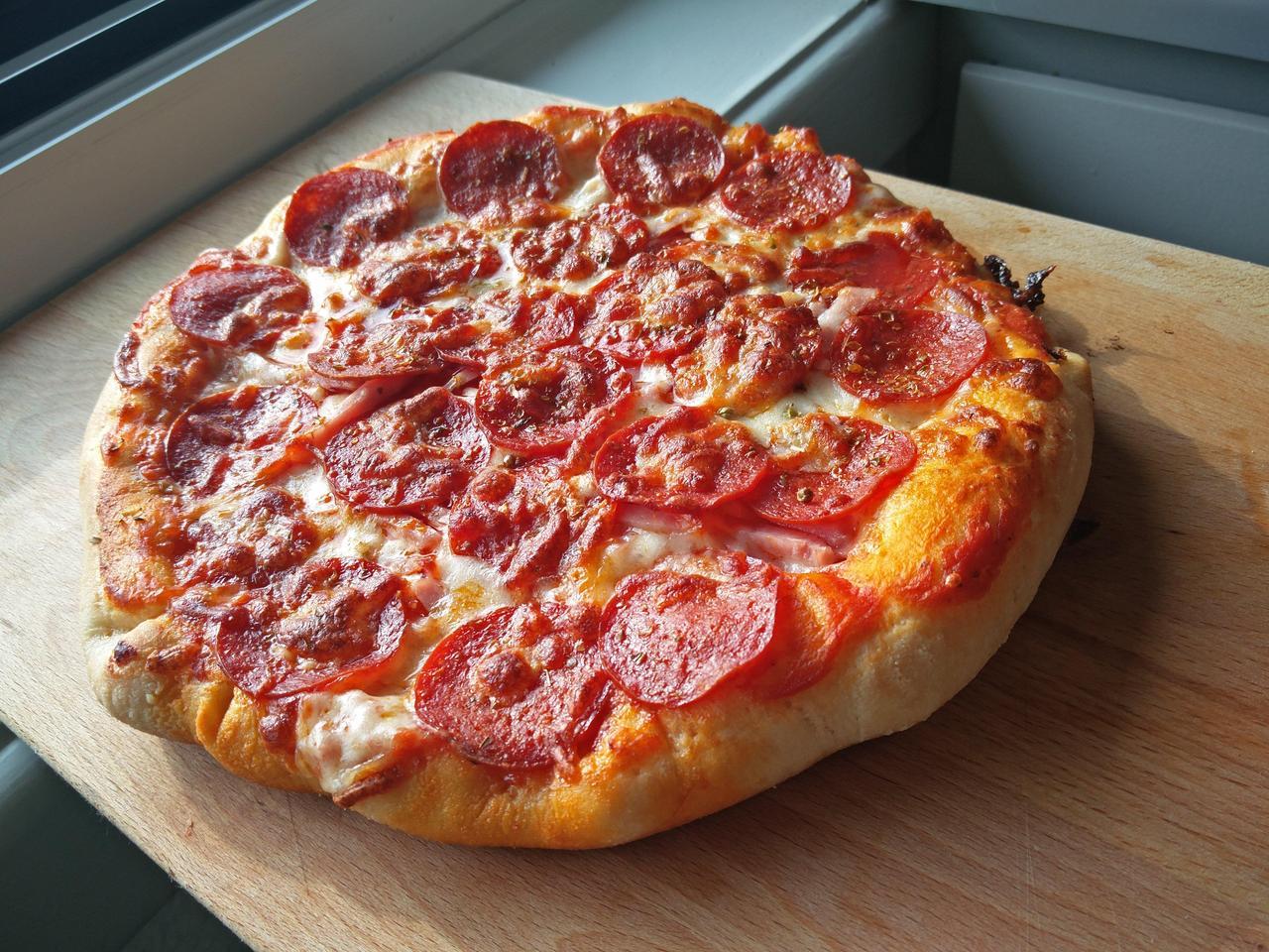 Pepperoni Pizza Porn - Food Porn â€” pepperoni and ham pizza baked in cast iron pan...