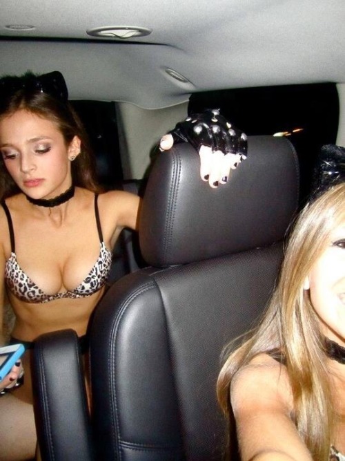 meeshythecumslut: Most people like dressing up for Halloween, but I like dressing down  After school