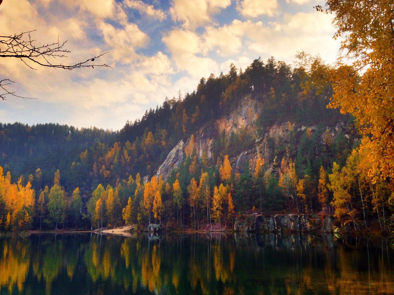 travelingcolors:  Rock Town , Adršpach | Czech Republic (by Pethoven | pethoven.tumblr.com)
