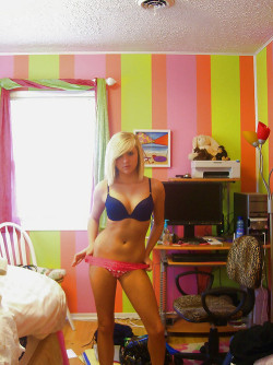 teensinvs:  Have VS undies?  We’d love to see them! Submit photos at TeensInVS@yahoo.com 