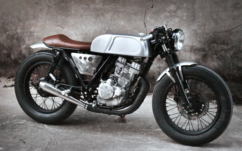 XXX caferacerpasion:  Perfect work, Honda GB250 photo