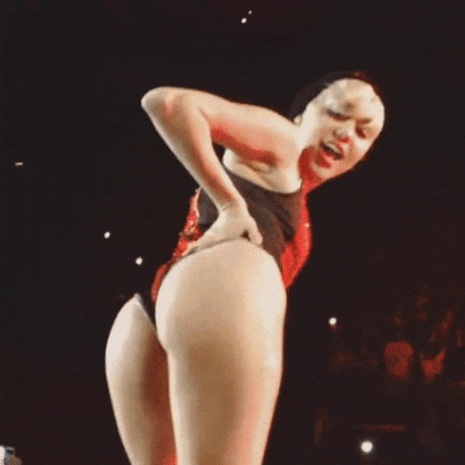 Miley Cyrus porn pictures