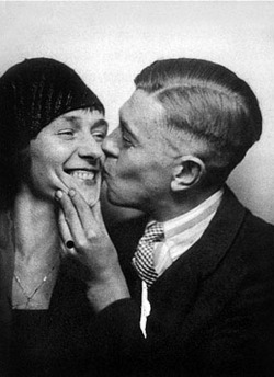 rvfntvmbl:  René + Georgette Magritte (Paris,