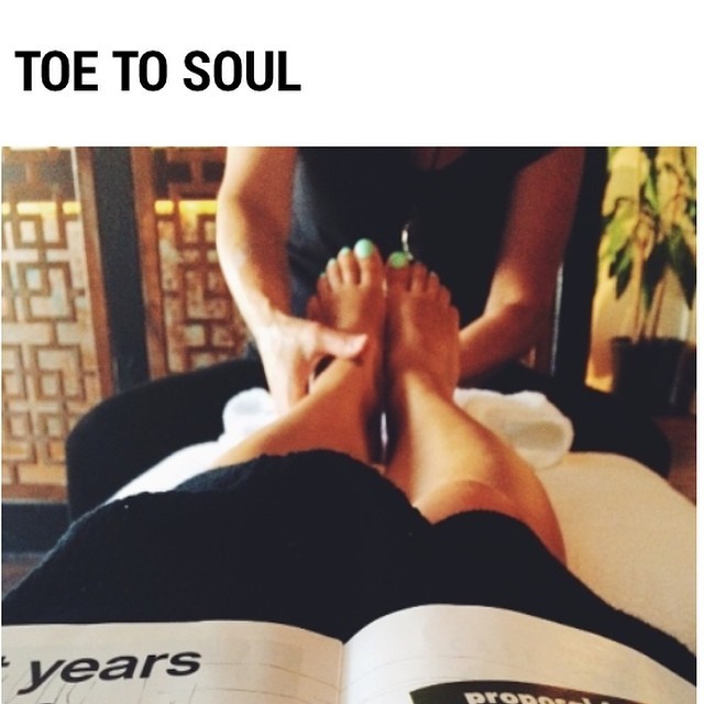 Massage tumblr foot Elegantbarefeet