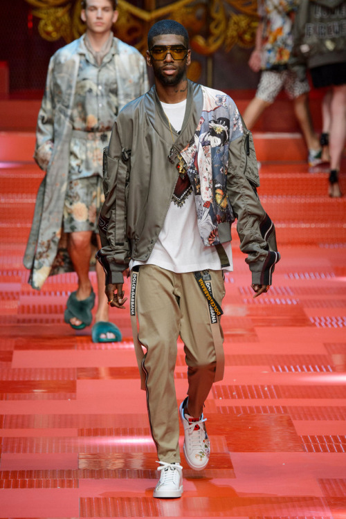 menandfashion: DOLCE &amp; GABBANA Spring/Summer 2018 collection MILANO MENSWEAR