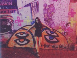 acid-jazz:  this trippy graffiti I could not resist taking pics with