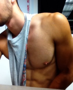 guysintanks:  Back when I was much lighter, but much more cut