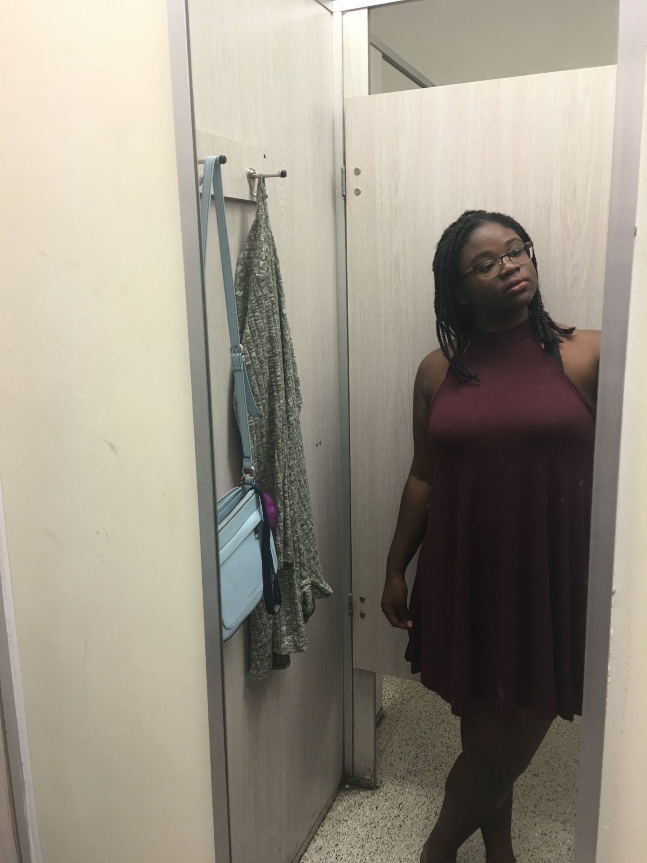 hydratdaf:  Somebody help me, Iâ€™m takin a dressing room selfie faceahh