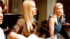atsecondsight:  Every Glee song ever ↳Landslide 