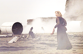 oimatchstickman:   References & Parallels to River Song’s Past in Silence in the Library & F