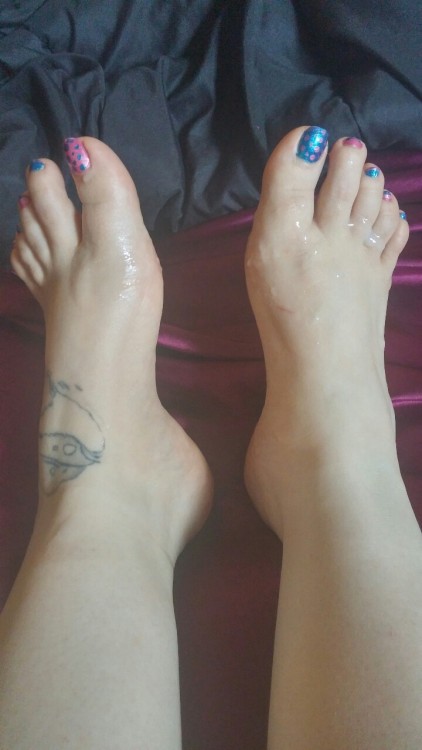 myfootfetishproblem:  Morning sex followed by this