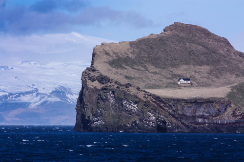cabinporn:Solitary house on one of the smaller Westmann Islands, IcelandWhile on the ferry to Vestmanaeyjarr (Westman Is