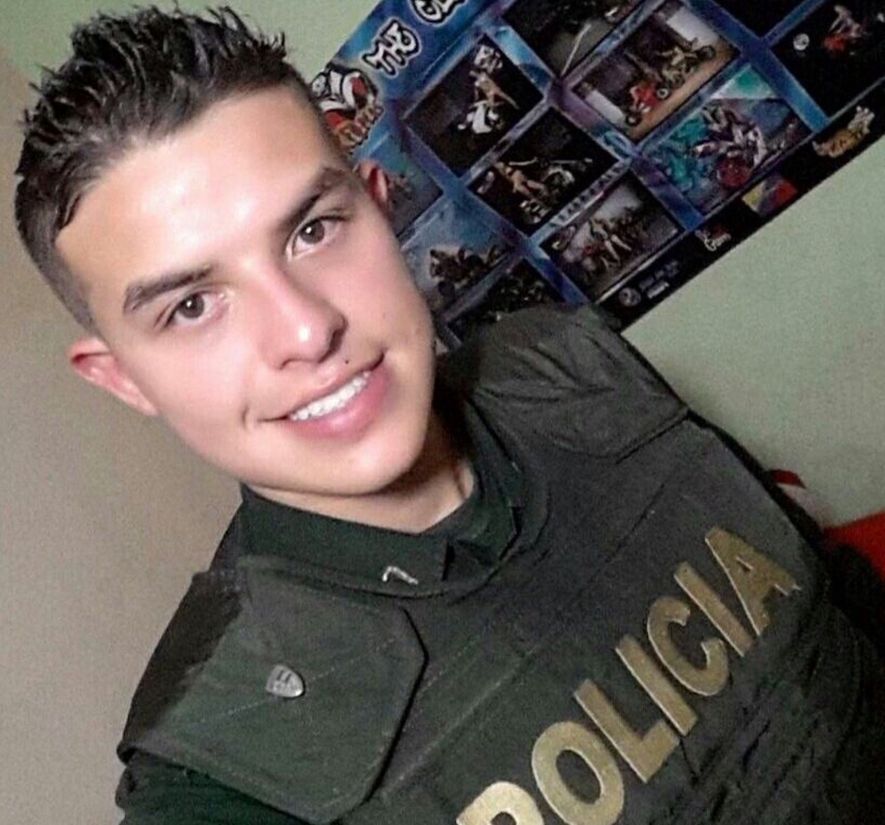 jojutlagay:  Colaboración | Policía mexicano… Rico el condenado