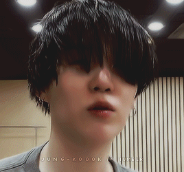 Barefaced Bangtan: Look How GORGEOUS Barefaced Yoongi Is ( `)