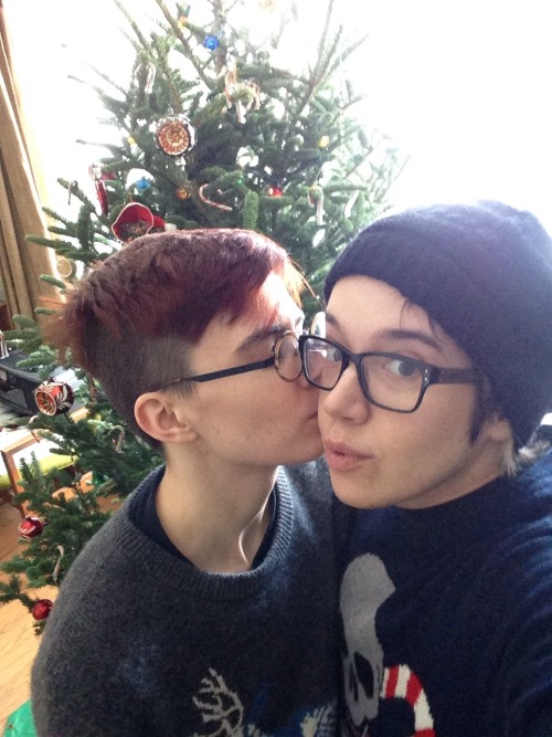 themothking:Merry Christmas, @sebastian-flyte and I mostly forgot about Tumblr