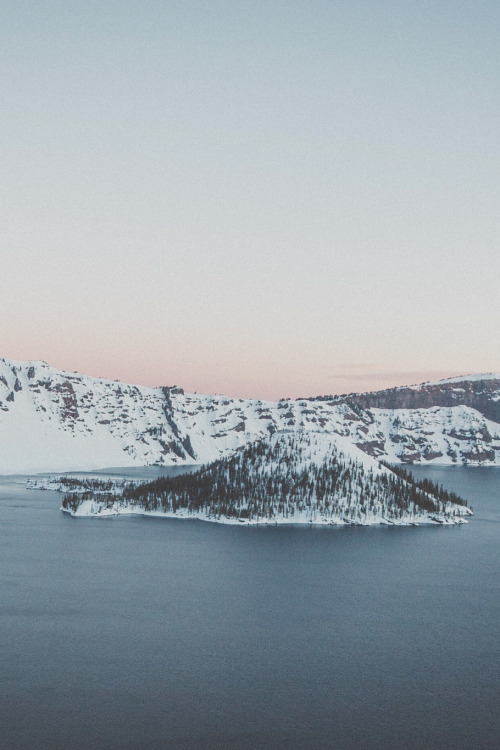 w-canvas:Crater lake, Oregon sunrise by Jake Chamseddine