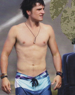 celebritymeat:  Josh Hutcherson. 