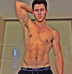 arjanwrites:  Inspired by all that chiseled sizzle Nick Jonas spread with his selfie on Instagram this week causing a media firestorm, I’ve compiled a workout playlist of anthemic dance tunes that will help to power up your gym routine. It’s a soaring