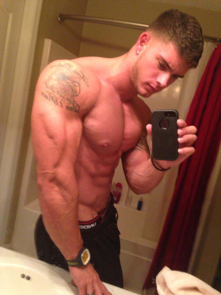 dirtyrabbithole:  Follow both of my blogs @ http://furrytrade.tumblr.com/ &amp;