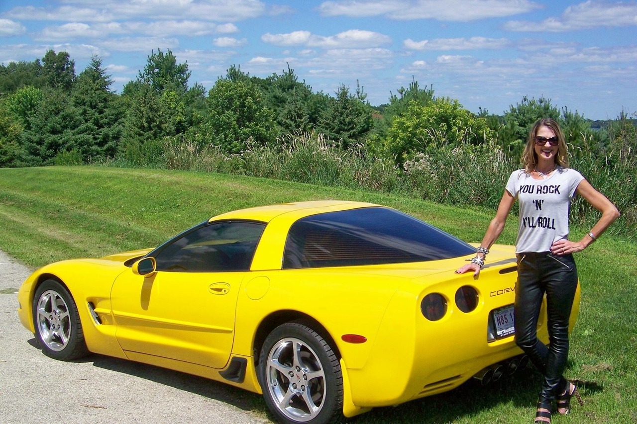 Corvettes - Tits & Tires