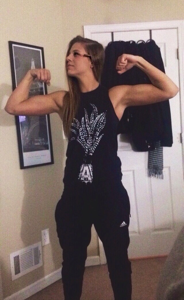 barriz99:  staringatauroraborealis:  lexerzz01:  Just girly things  Goals  Omfg 🔥