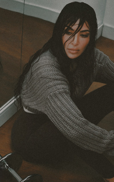 influ - Kim Kardashian Ba087ec91a5bf90f8ec8ffadb416dbfe9ea5e2cb