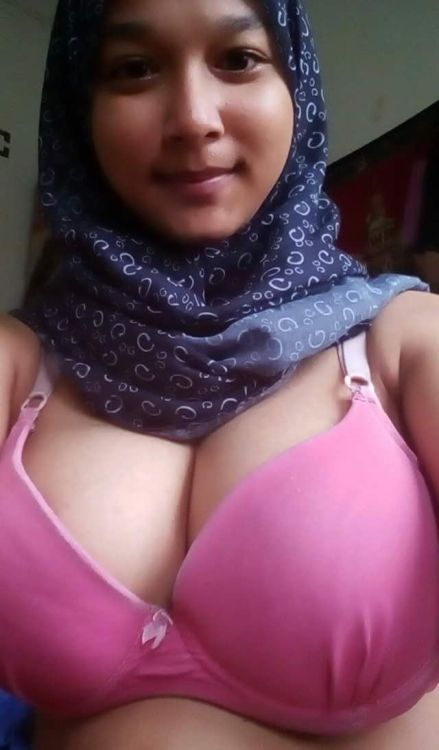 imzainu:jb83man:keraspeliaq:Padu Susu dia..PaduCantik dia