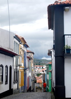 cita-spectre: ileftmyheartinwesteros:   cityhopper2:    Angra do Heroismo, Terceira, Azores,  Portugal     photograph by cityhopper2     I miss this place    I’m jealous that you got to live there. 😂  Oh man I hated it at the time! I wouldn&rsquo;t