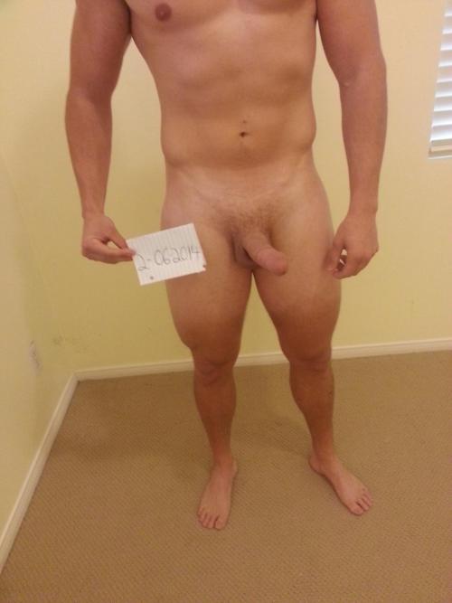 exposingexhibitionists:  2sthboiz:  sexy irish   Here is a quick series of shots reblogged that I thought were hot or fun.  If you like to show off naked, submit your pictures.  If you like what you see follow me -http://exposingexhibitionists.tumblr.com/