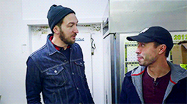 buzzfeedunsolvedgifs:ryan &amp; shane + height difference↳ requested by anonymous