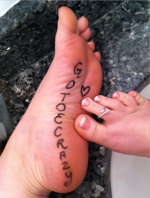 kissabletoes: Showing some love to one of my loyal foot slaves, gotoecrazy! ❤️ See what obeying your
