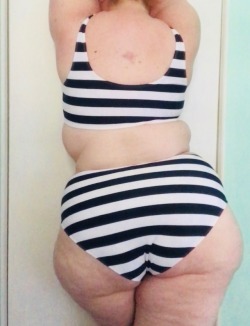 ox-miss-a:  Wednesday, October 24th, 2018Still love this swimsuit, even if it makes my boobs look small.