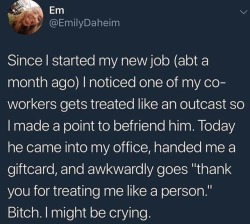 whitepeopletwitter:Kindness is not dead