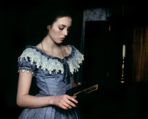 fawnvelveteen:Isabelle Adjani 