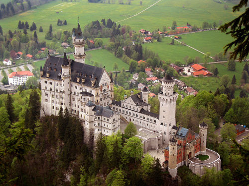 The jewel of Bavaria, Neuschwanstein Castle, Germany (via wikipedia.org)