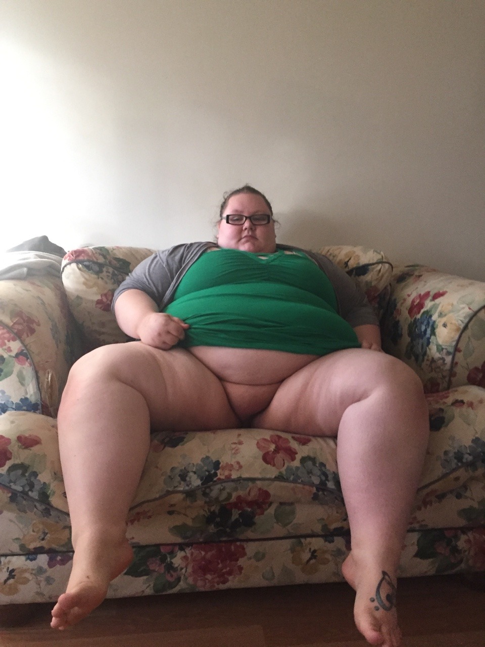 bigxgirlsxlovexsex:  Green pt 2