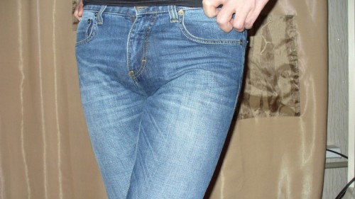 messyjeans:  jeansluvver:  Luv it!  the first pix show s great tight jeans…the last pic show à pure sex jeans — pissed jeans are extremly exciting cose a fresh cumload always follow. 