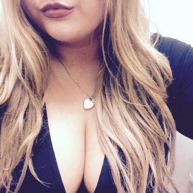 sothisistwenty:  Loving life/feeling so old back in my old halls.