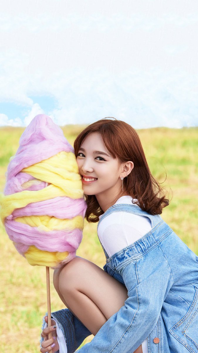 fyeah-twice:  TWICE MEMORIES by   현  